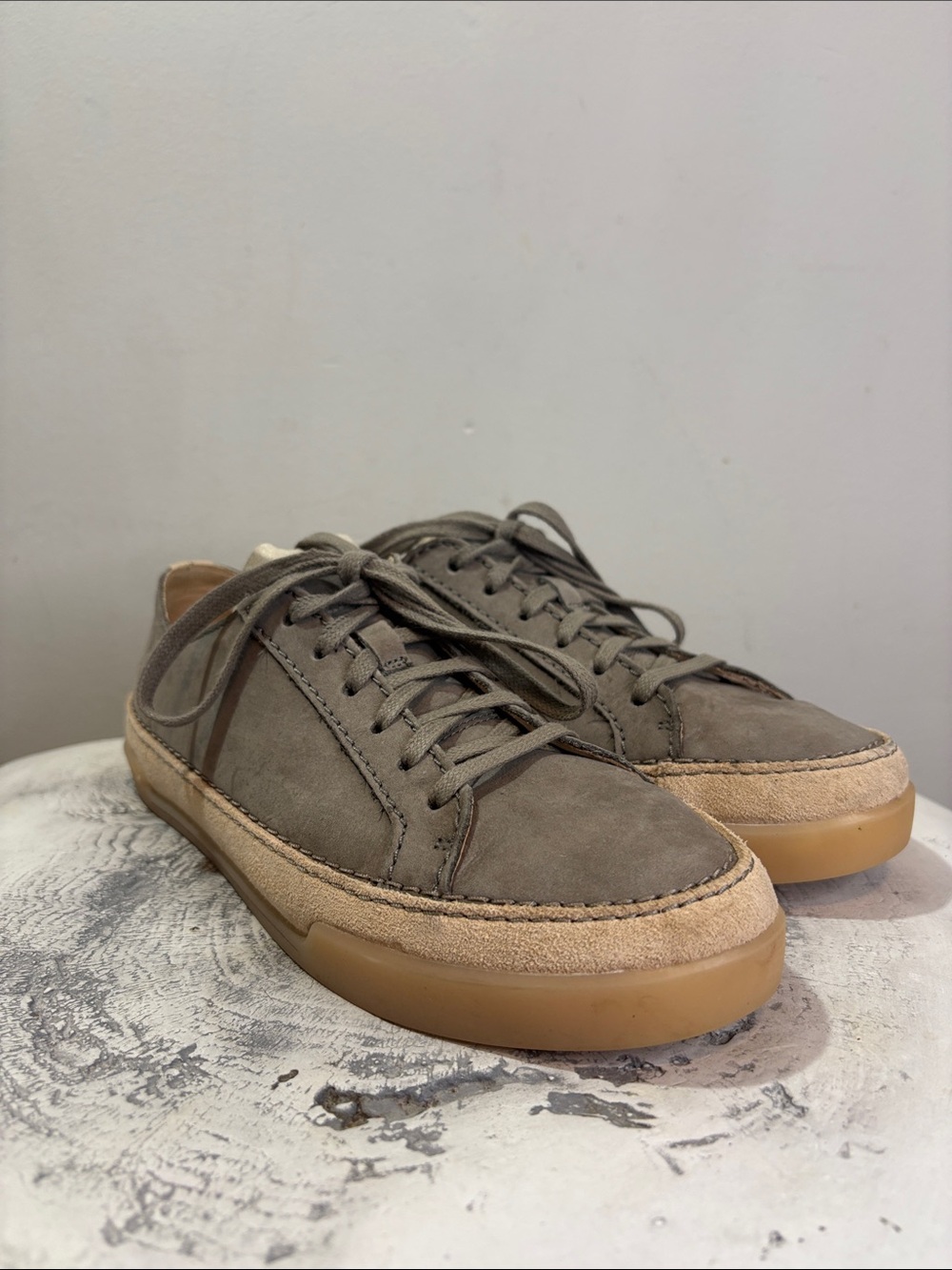 Clarks Suede Colorblock Women's Hidi Holly Sneakers Gray Beige Taupe Greige